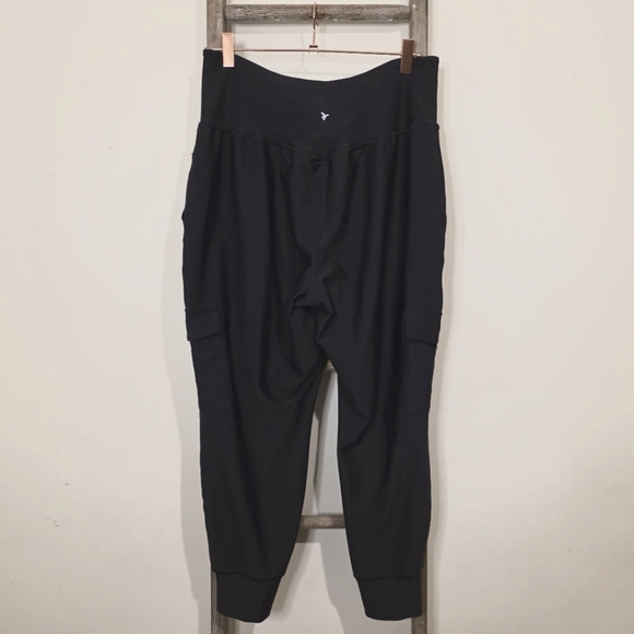 ⭐️40% Off⭐️ Old Navy Go Dry High Rise Jogger in Black Jack - Picture 8 of 12